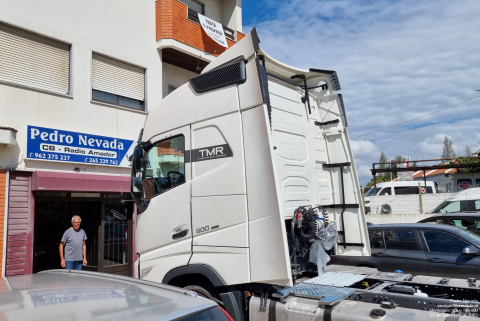 MONTAGEM VOLVO FH-500 - IMAGEM 2 - Pedro Nevada