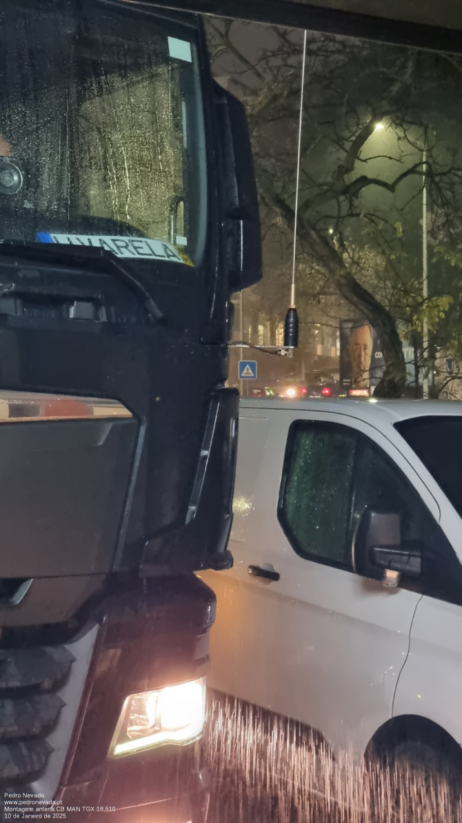 MONTAGEM ANTENA CB MAN TGX 18.510 - IMAGEM 3 - Pedro Nevada