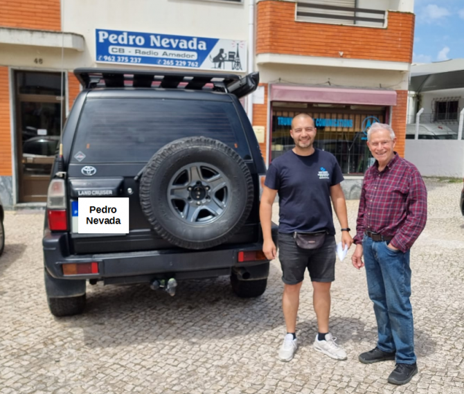 MONTAGEM DE ANTENA CB NO TOYOTA LAND CRUISER - IMAGEM 2 - Pedro Nevada