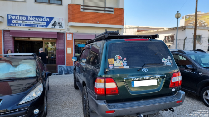 MOUNTING TOYOTA LAND CRUISER - Pedro Nevada