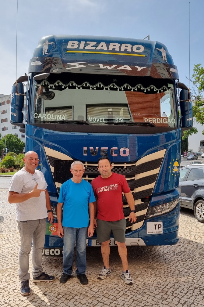 MOUNTING CB ANTENNA ON IVECO - IMAGE 2 - Pedro Nevada